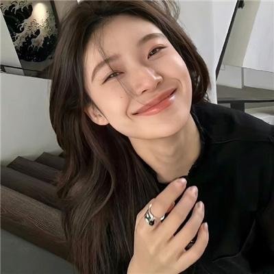 吞噬太阳的女子